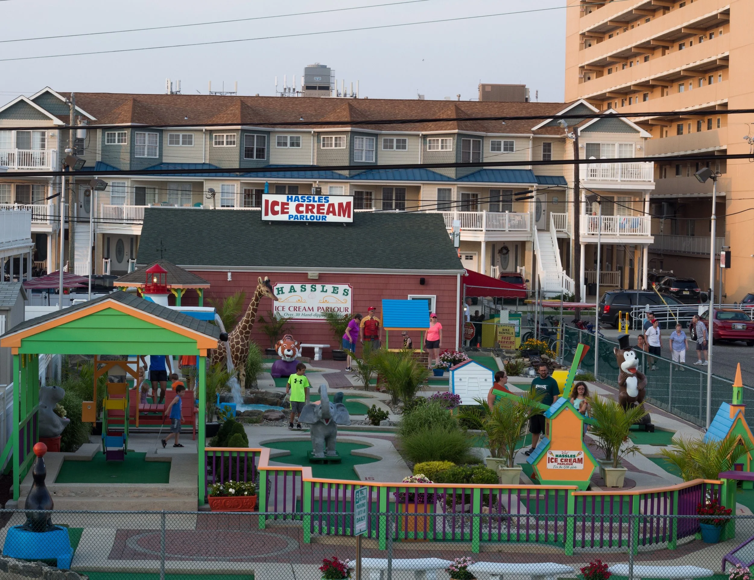 MINI GOLF — Hassles